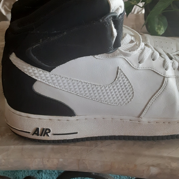 2014 Nike Air Force One's Size 14 mid Black/White - Picture 2 of 10